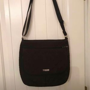 Vera Bradley Carson Mailbag